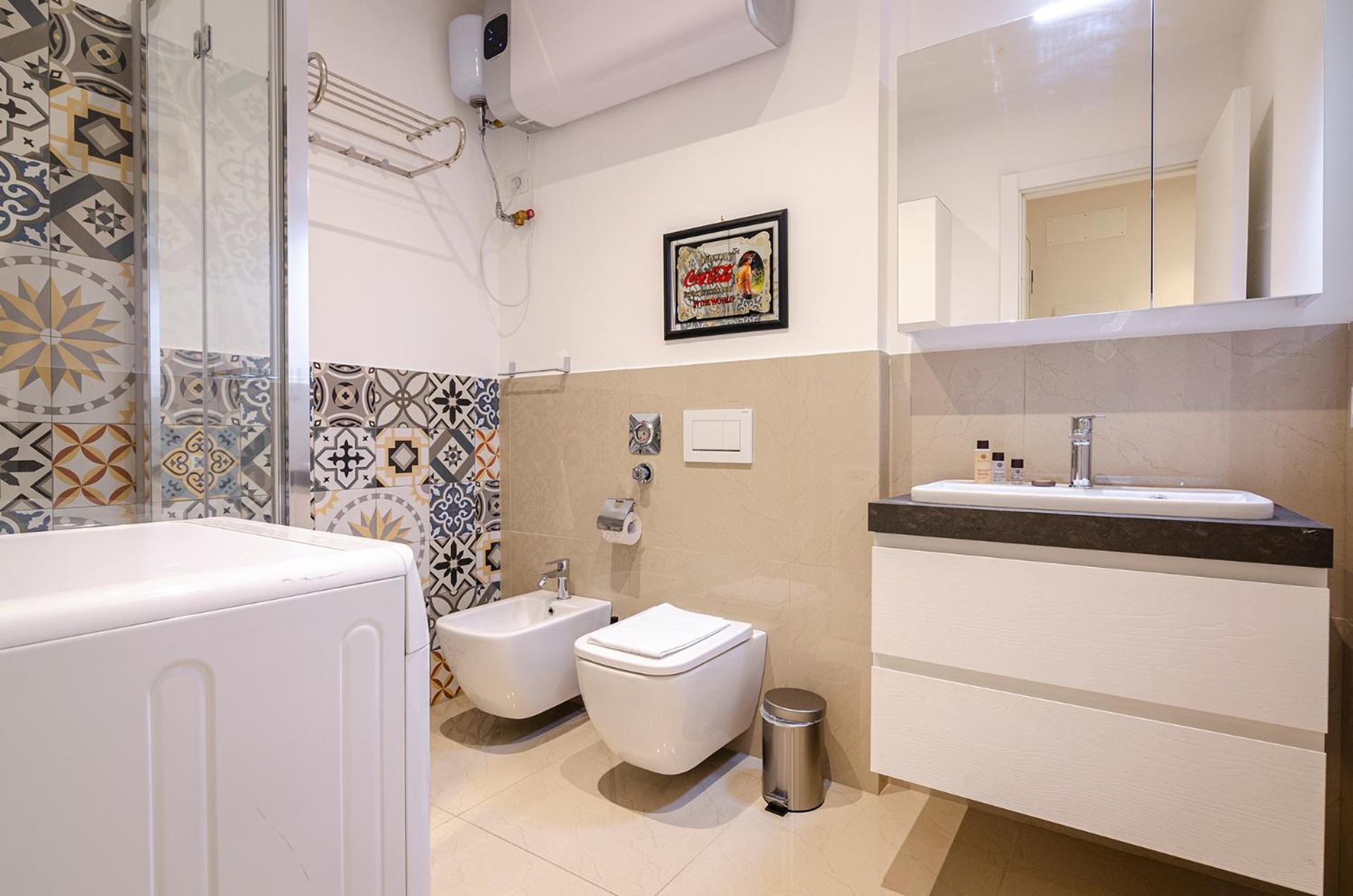 Ugo Bassi Lux Apartment โบโลญญา ภายนอก รูปภาพ